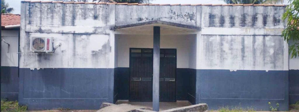 Com telhado desabando, cupins e fiação exposta, ação judicial cobra reforma de delegacia no TO com-telhado-desabando,-cupins-e-fiacao-exposta,-acao-judicial-cobra-reforma-de-delegacia-no-to