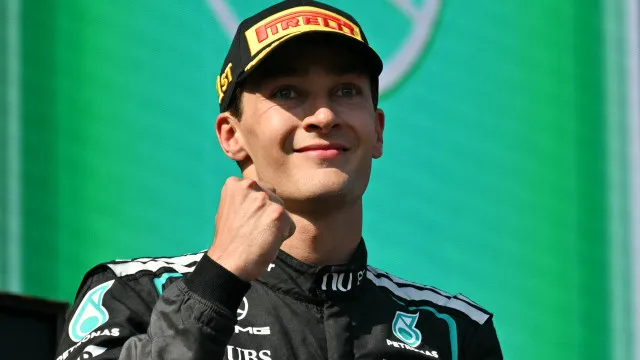 Fórmula 1: Russell supera Verstappen por 0.1s e vence GP do Azerbaijão formula-1:-russell-supera-verstappen-por-0.1s-e-vence-gp-do-azerbaijao