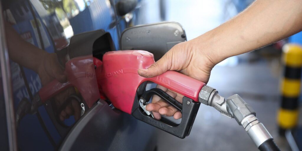 Fazenda mantém subsídio de R$ 2,12 ao óleo diesel fazenda-mantem-subsidio-de-r$-2,12-ao-oleo-diesel