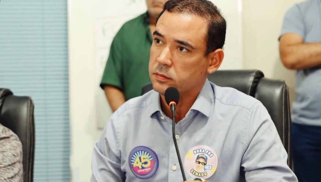 VICENTINHO JÚNIOR OUVE SERVIDORES E DISCUTE DEMANDAS DO SISEPE-TO